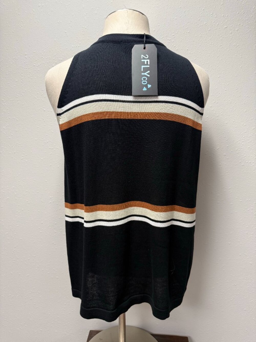 *NEW* 2 Fly Co. Hereford Tank - Picture 7 of 11